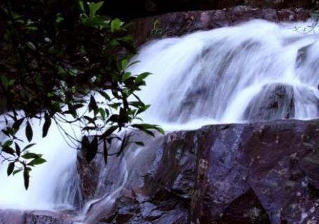 塔城旅游報價_塔城旅游成本_塔城旅游多少錢？