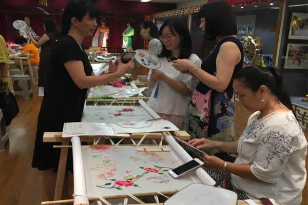 冬季張家界穿衣指南_冬季張家界穿什么衣服_冬季張家界天氣溫度