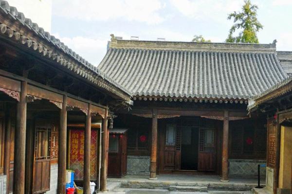 湘潭是適合情侶吃飯的地方_湘潭是適合情侶約會(huì)的餐廳_湘潭的餐廳