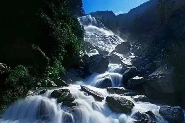 秋日邵陽(yáng)穿衣指南_秋日邵陽(yáng)穿什么衣服_秋日邵陽(yáng)天氣溫度