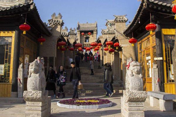 去鳳凰古城公路旅行攻略？地址？如何到達(dá)