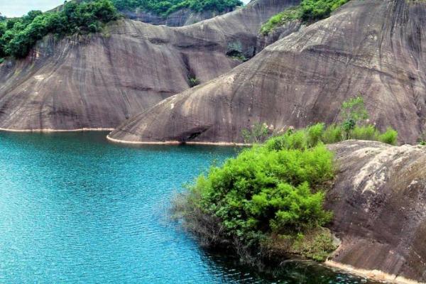 鶴壁十月天氣溫度_鶴壁十月穿衣指南_鶴壁十月小貼士