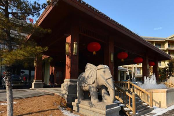 黑河消費(fèi)水平_黑河旅游費(fèi)用_去黑河旅游要多少錢(qián)？